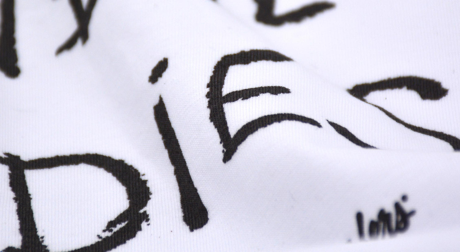 Discover the Windsurf Never Dies T-shirt